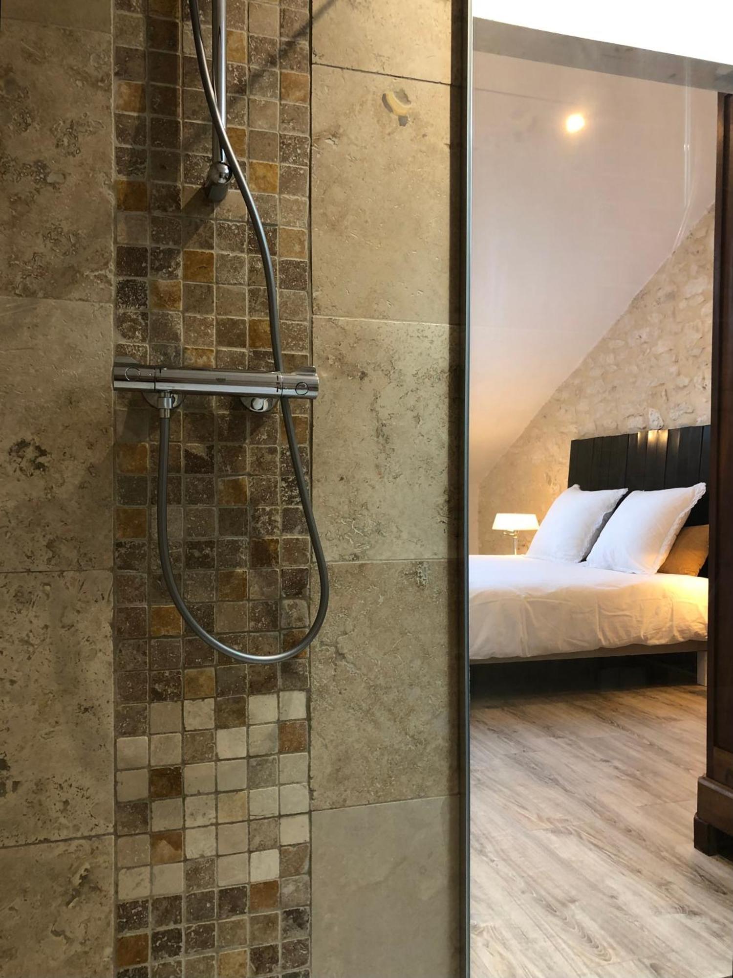 Au Pre De Karine Bed & Breakfast Cuneges Bagian luar foto